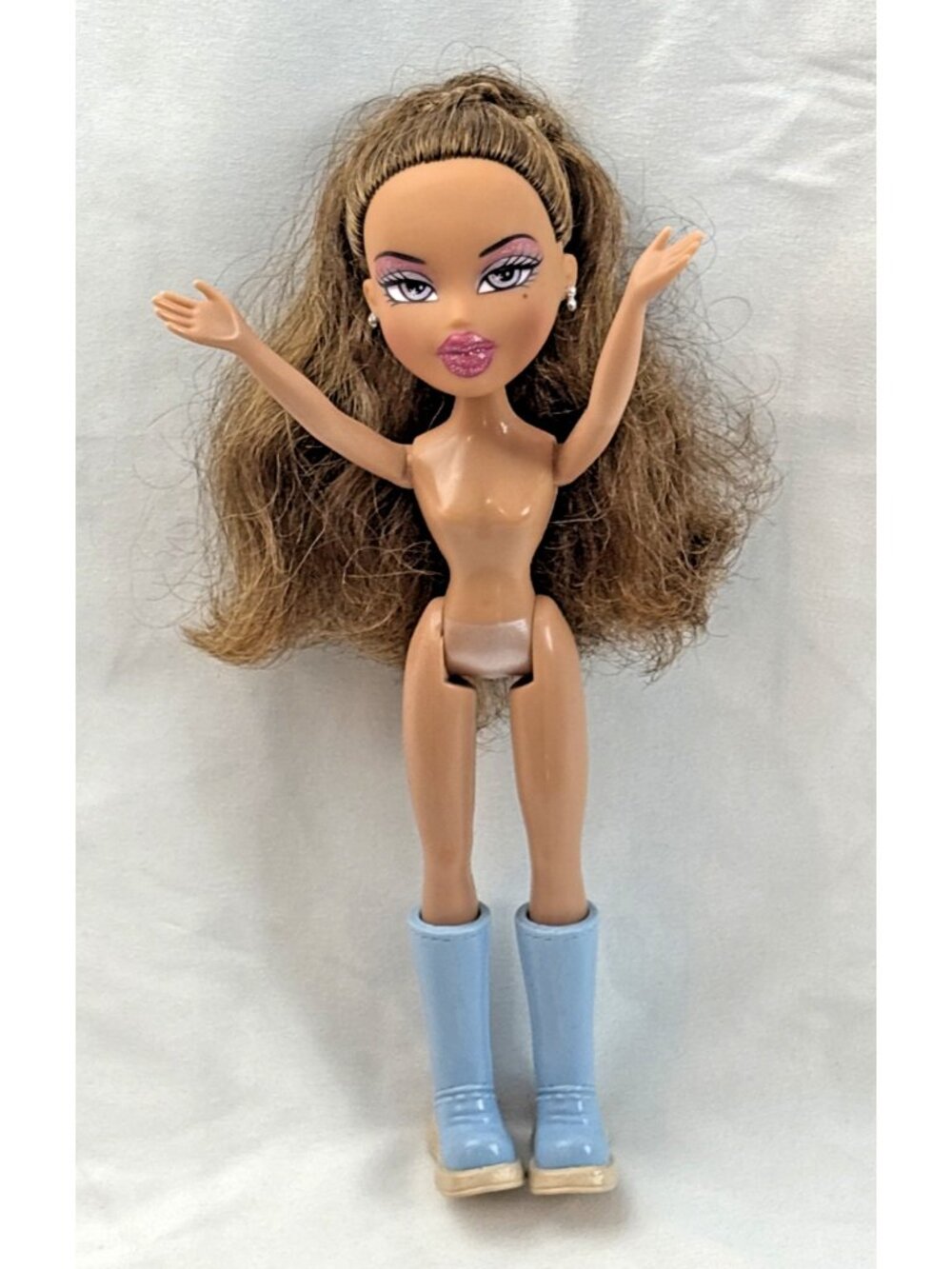 Bratz Yasmin (?) Doll Original 2001 MGA Doll Nude Boots But No Feet